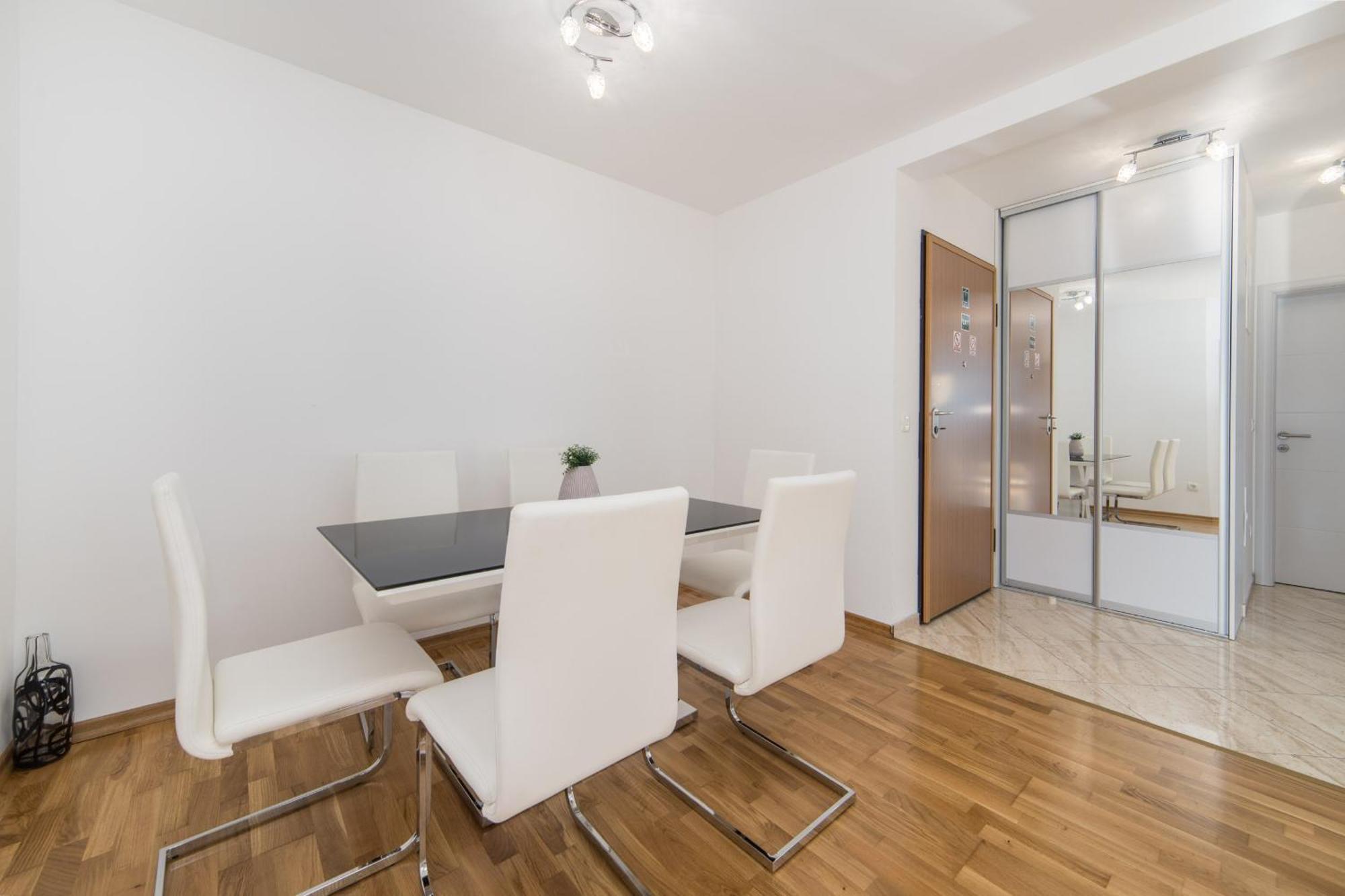 Apartments Crystal Makarska Szoba fotó